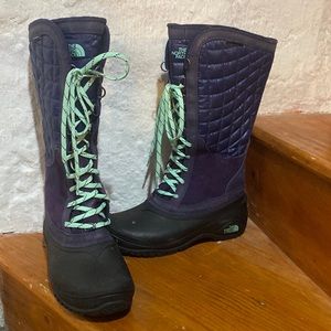 Women’s north face winter boots size 9